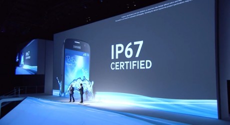 Samsung Galaxy S 4 Active - IP67 [źródło: Samsung Mobile]