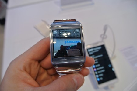 Samsung Galaxy Gear - aparat[źródło: galaktyczny.pl]