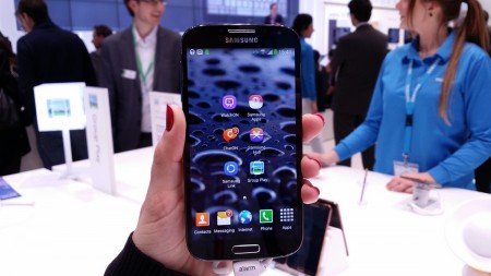 Samsung Galaxy S 4 Black Edition [źródło: galaktyczny.pl]