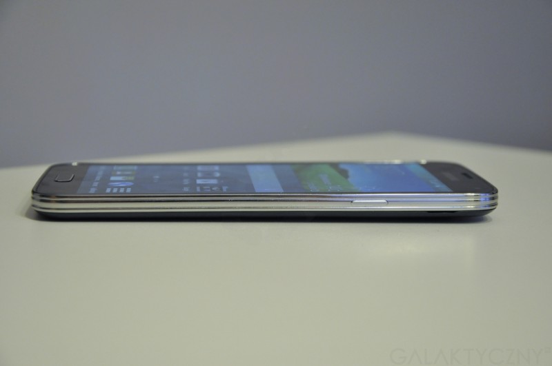 Samsung Galaxy S 5 - przycisk Power / fot. galaktyczny