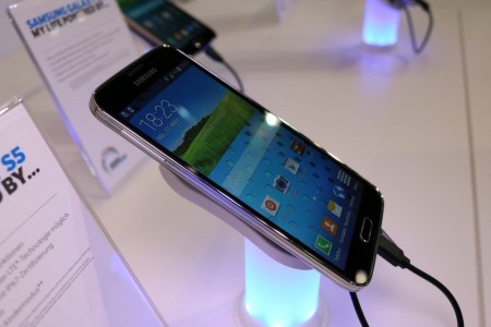 Galaxy S5 Neo / fot. WinFuture