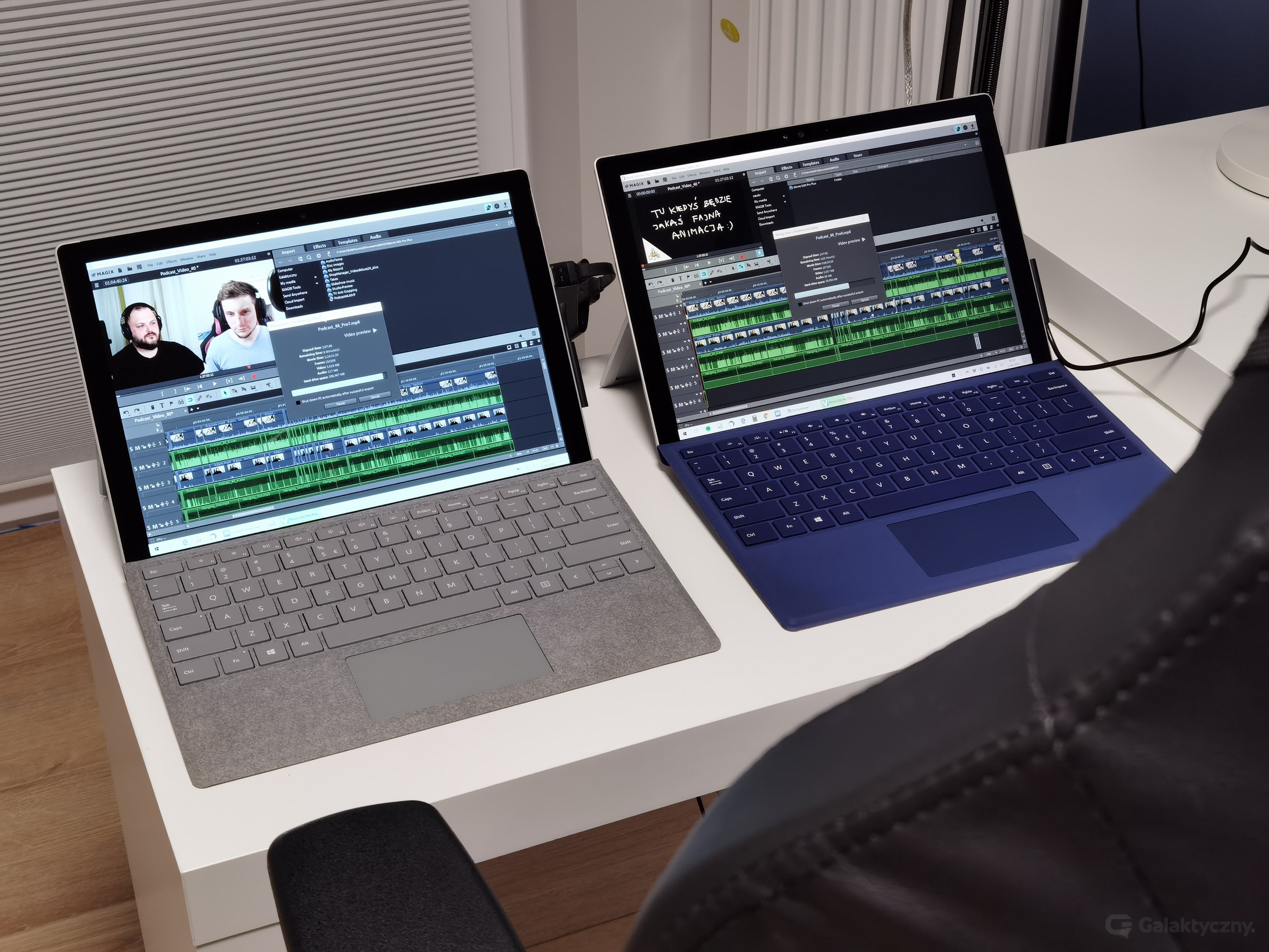 Surface Pro 7 (po lewej), Surface Pro 4 (po prawej)